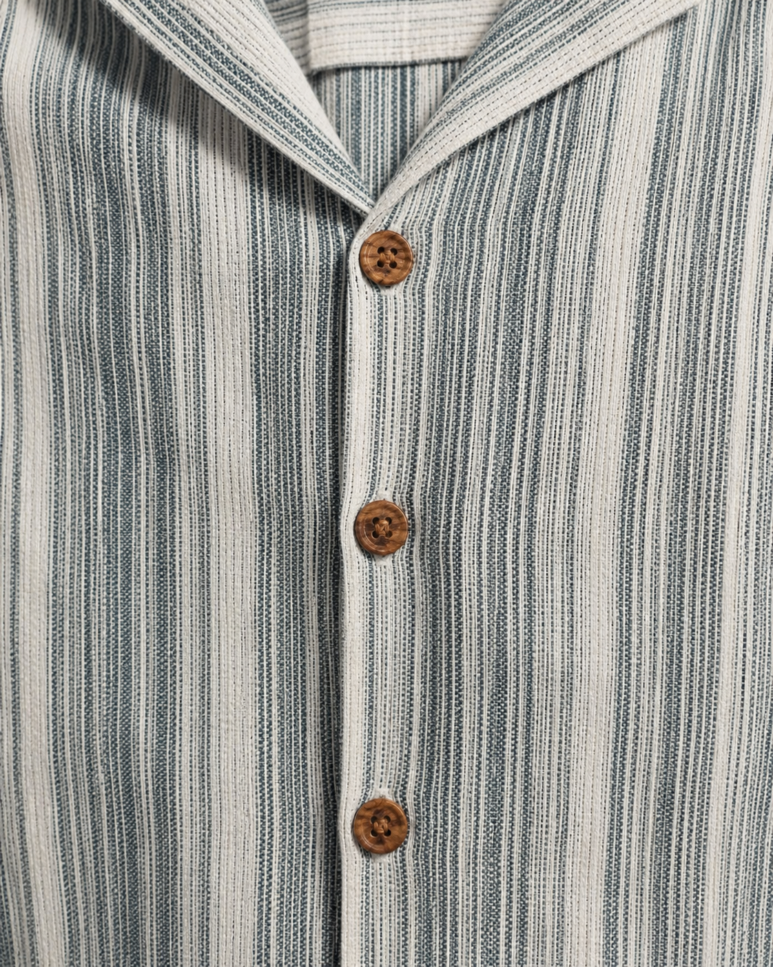 Men’s Blue Striped Short Sleeve Button-Up Shirt