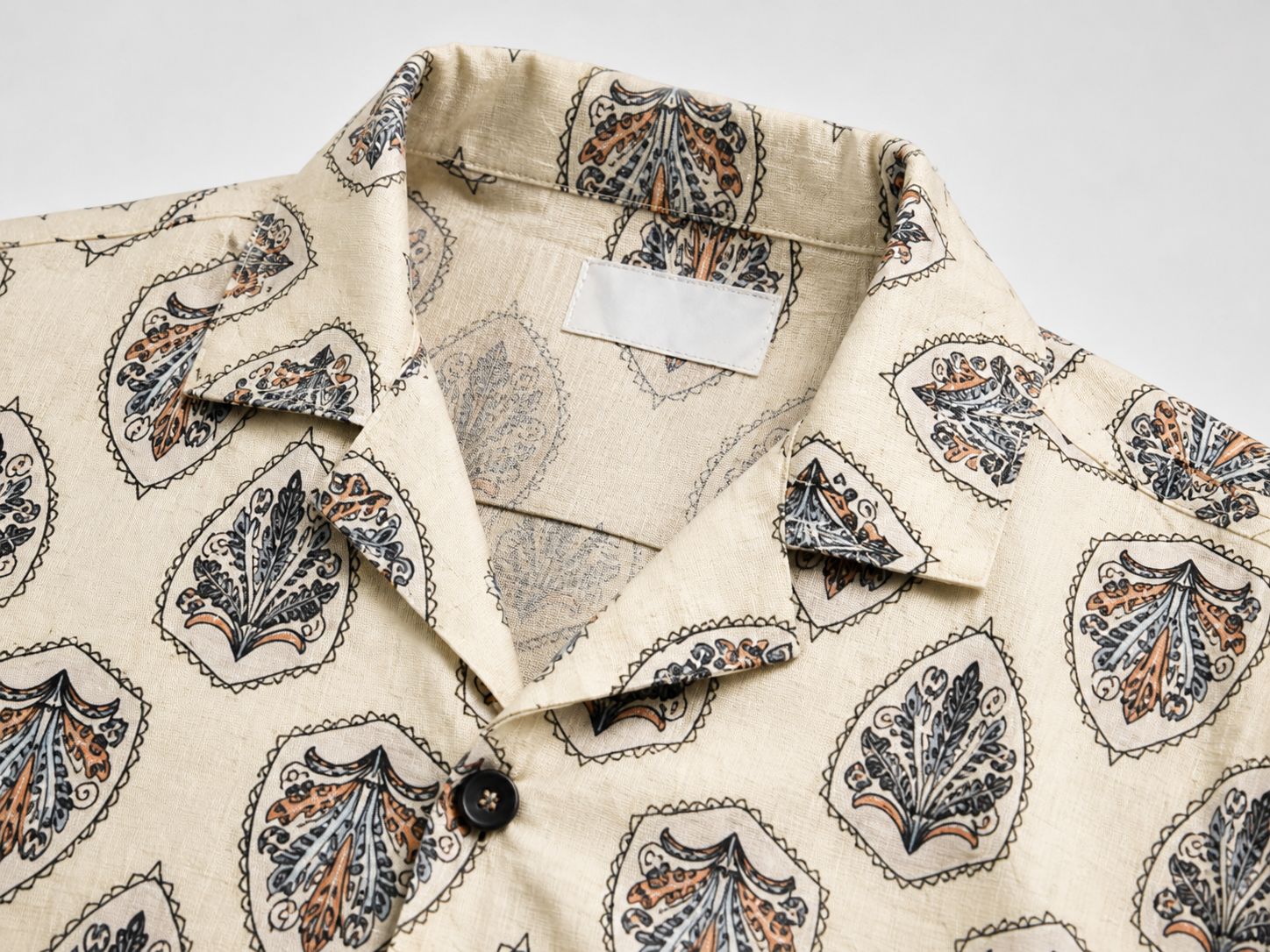 Premium Tee shirt Ivory Classic Botanical