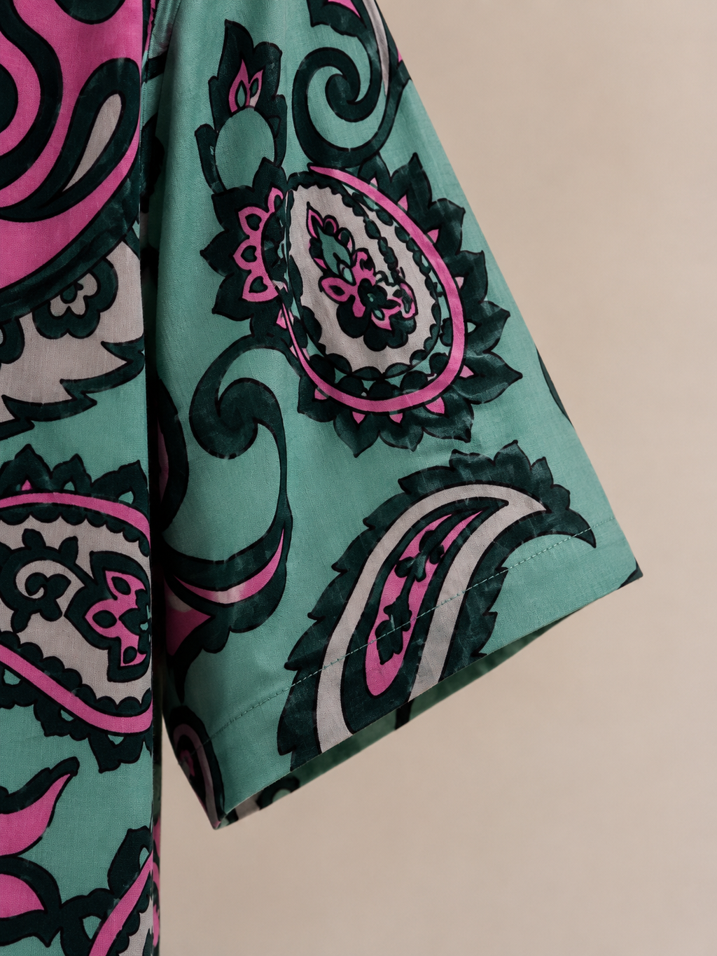 Premium Tee Green Paisley