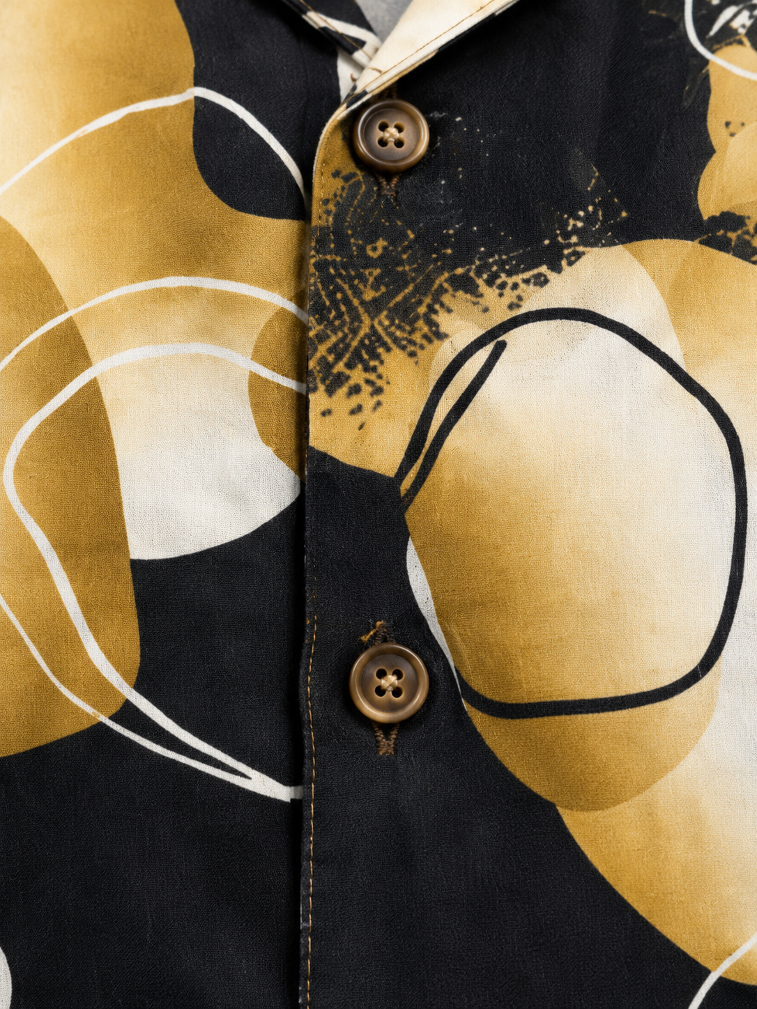 Premium Tee Gold & White Botanical