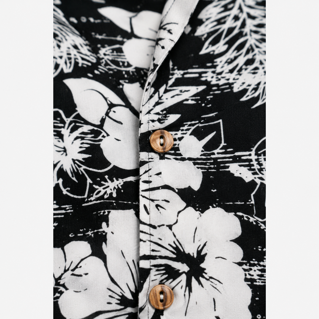 Premium Tee Black & White Floral Printed