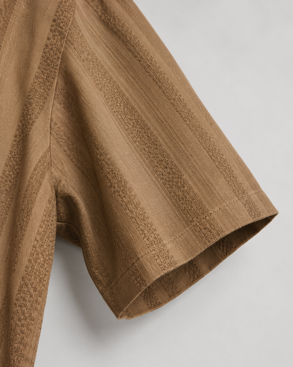 Men’s Tan Textured Stripe Short Sleeve Button-Up Shirt