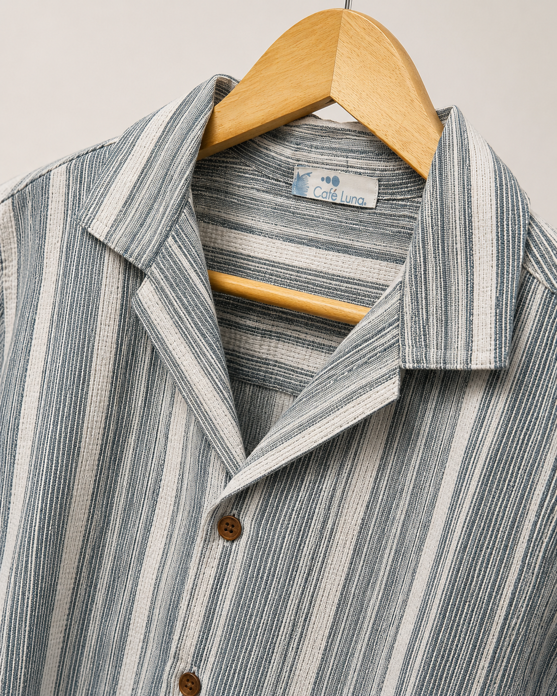 Men’s Blue Striped Short Sleeve Button-Up Shirt